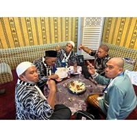 Travel Umroh Ramadhan Untuk 8 Orang Banjarmasin